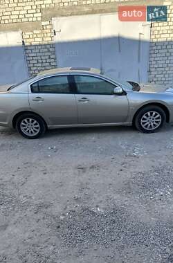 Седан Mitsubishi Galant 2009 в Житомирі
