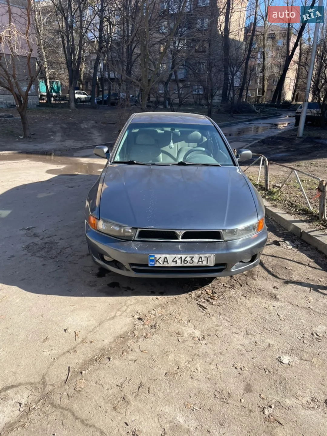 Mitsubishi Galant 2002