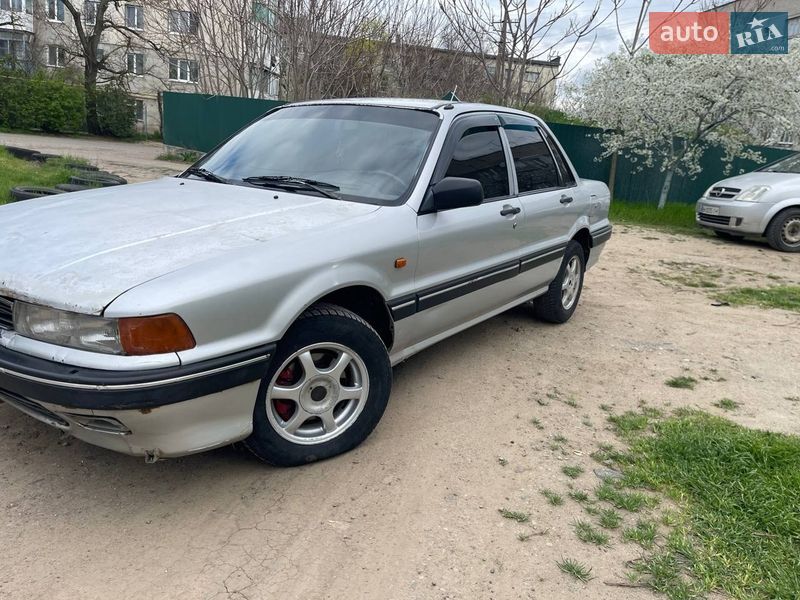 Mitsubishi Galant 1988