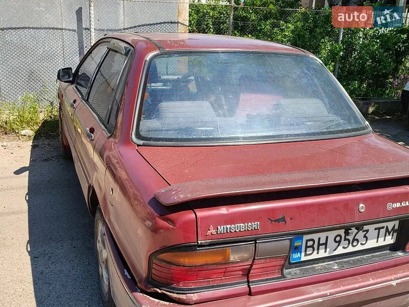 Mitsubishi Galant 1990