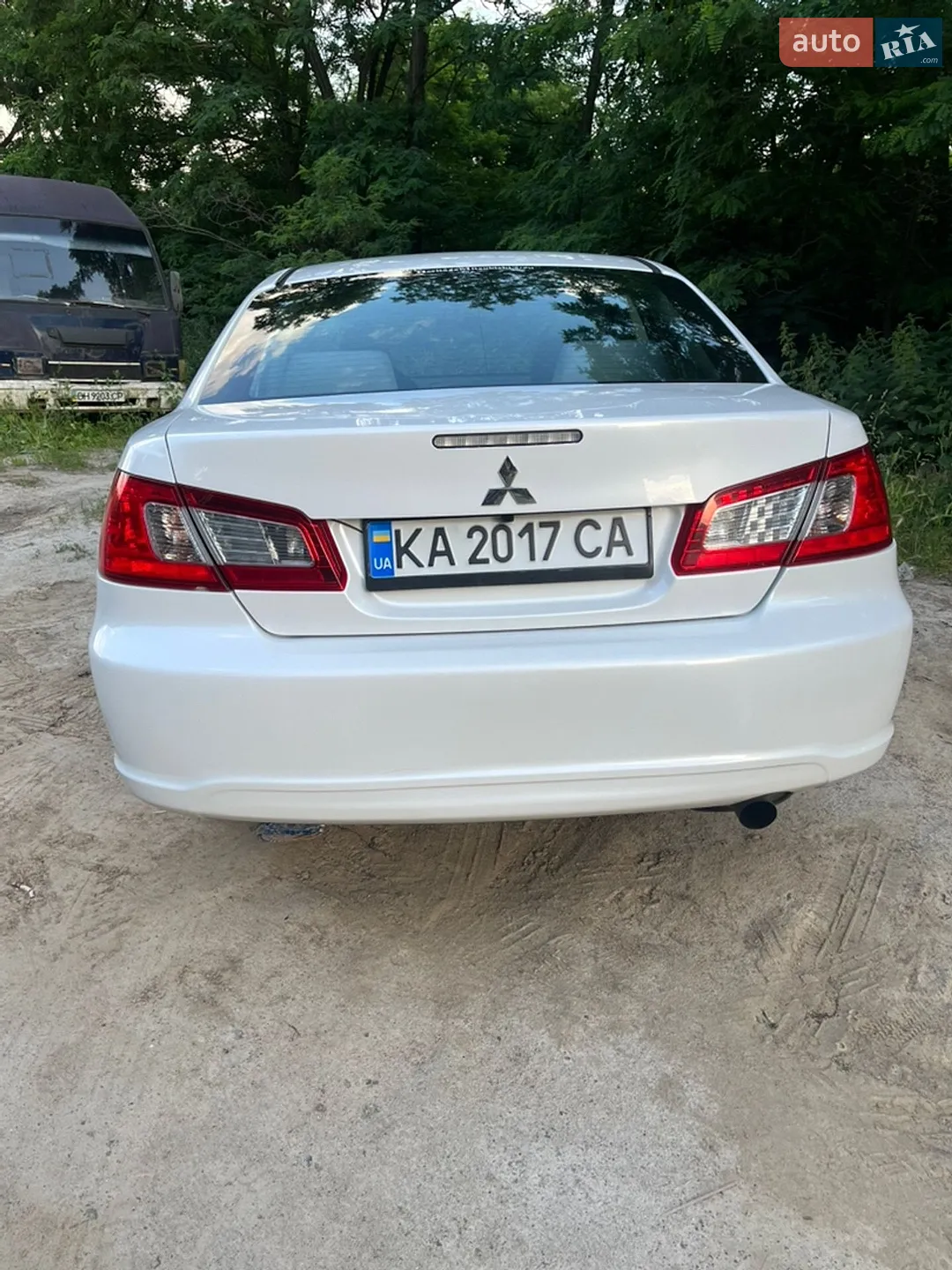 2011 Mitsubishi Galant - мініатюра 9