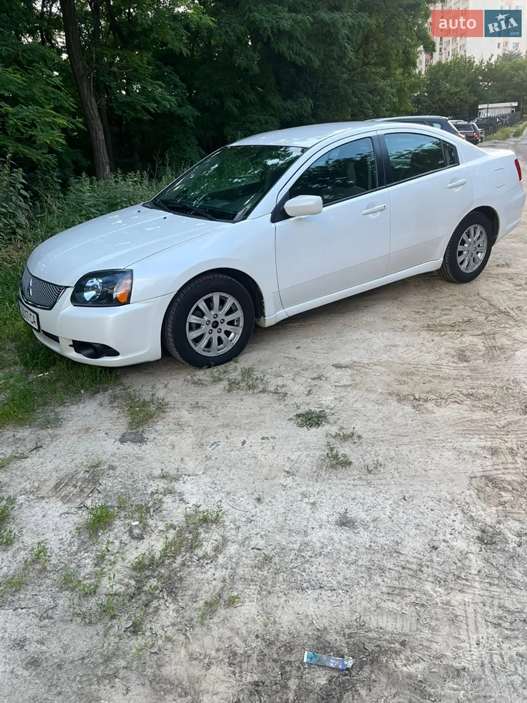 Mitsubishi Galant 2011