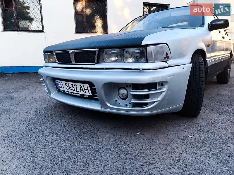Mitsubishi Galant 1989