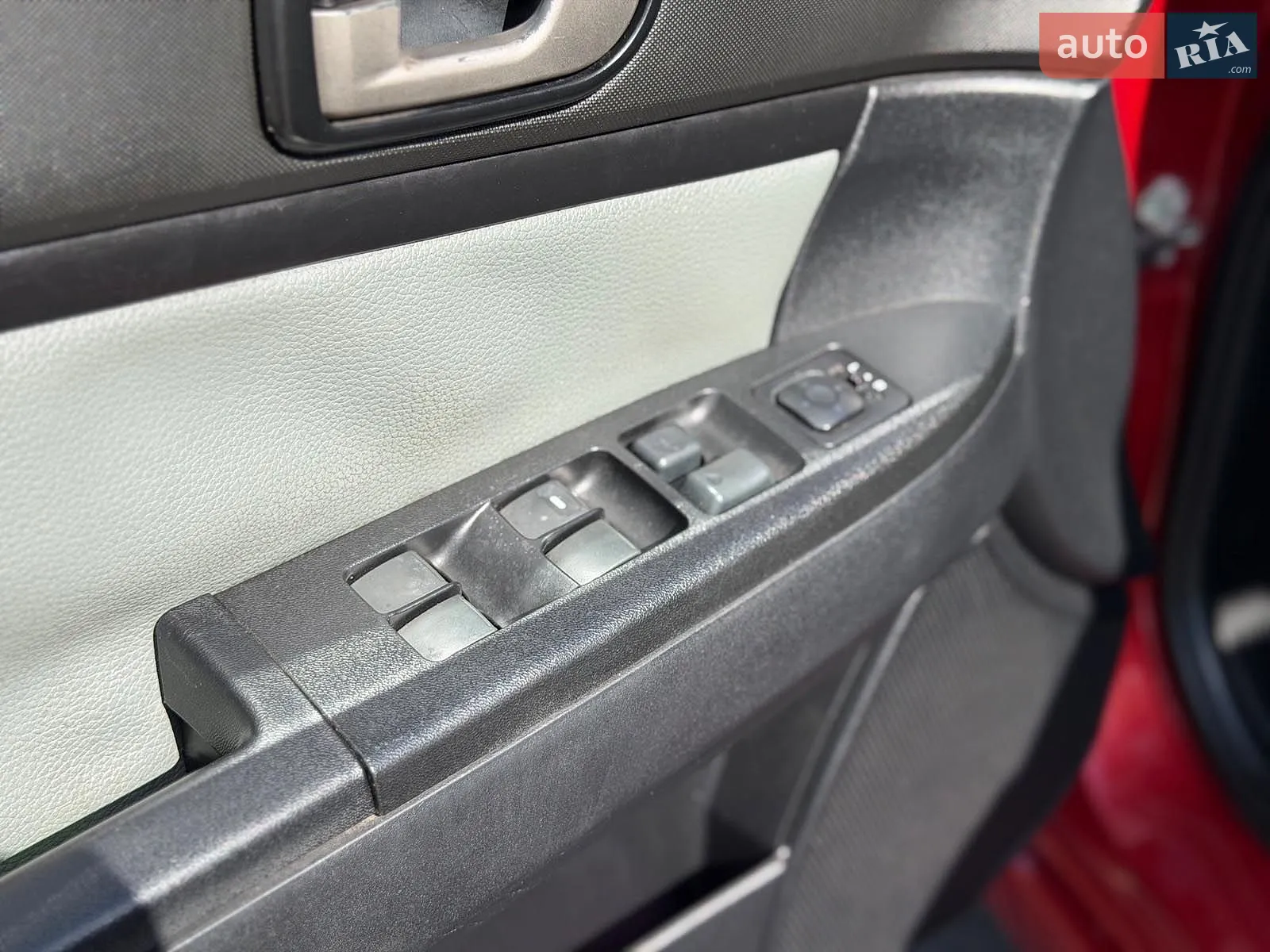 2012 Mitsubishi Galant - мініатюра 21
