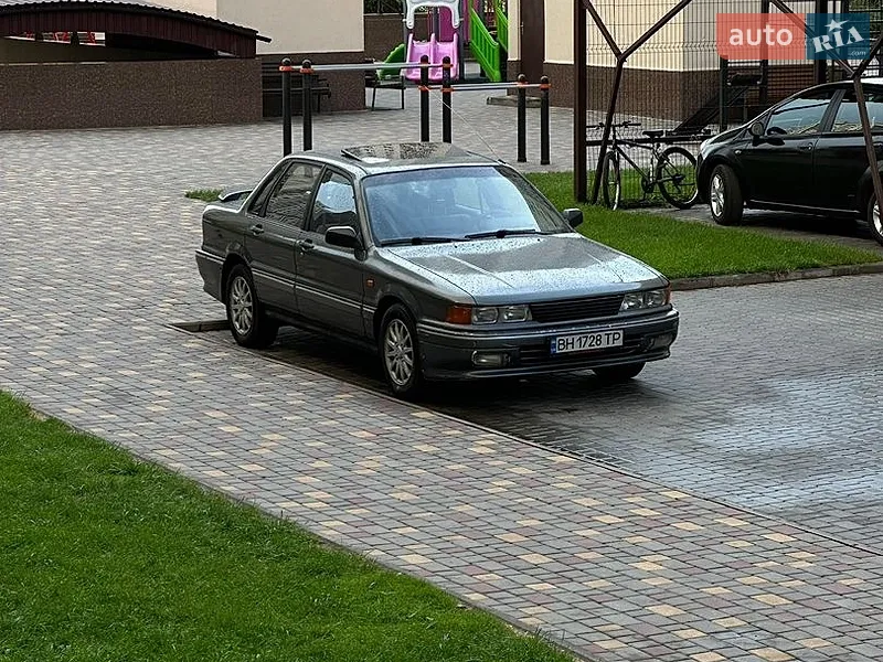 Mitsubishi Galant 1989