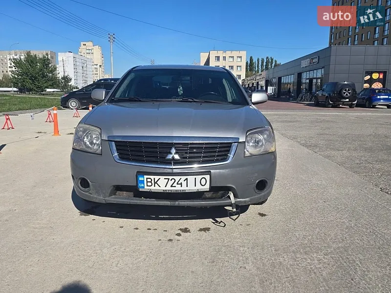 Mitsubishi Galant 2008