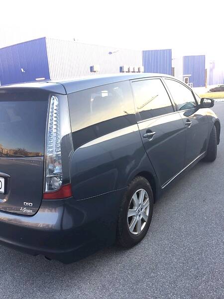 Мінівен Mitsubishi Grandis 2005 в Львові