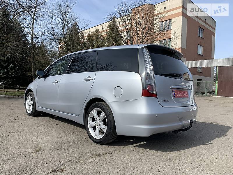 Минивэн Mitsubishi Grandis 2008 в Ровно фото 9 Минивэн Mitsubishi Grandis 2008 в Ровно