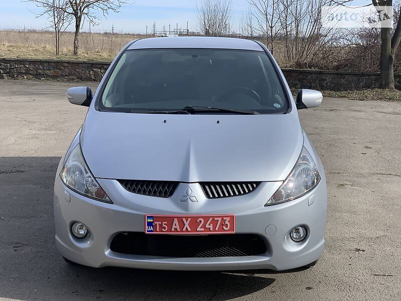 Минивэн Mitsubishi Grandis 2008 в Ровно фото 16 Минивэн Mitsubishi Grandis 2008 в Ровно