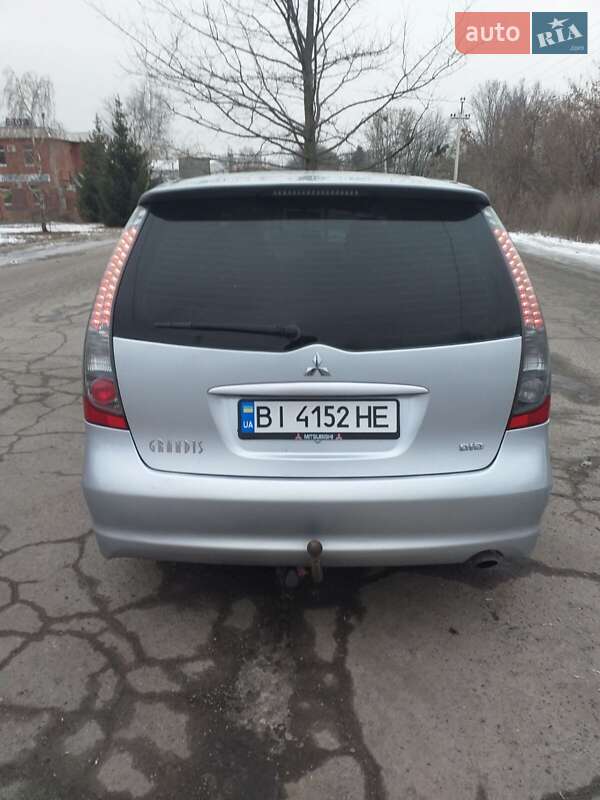 Минивэн Mitsubishi Grandis 2005 в Полтаве