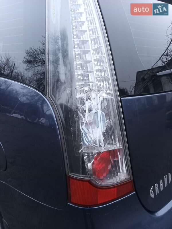 Универсал Mitsubishi Grandis 2006 в Братском