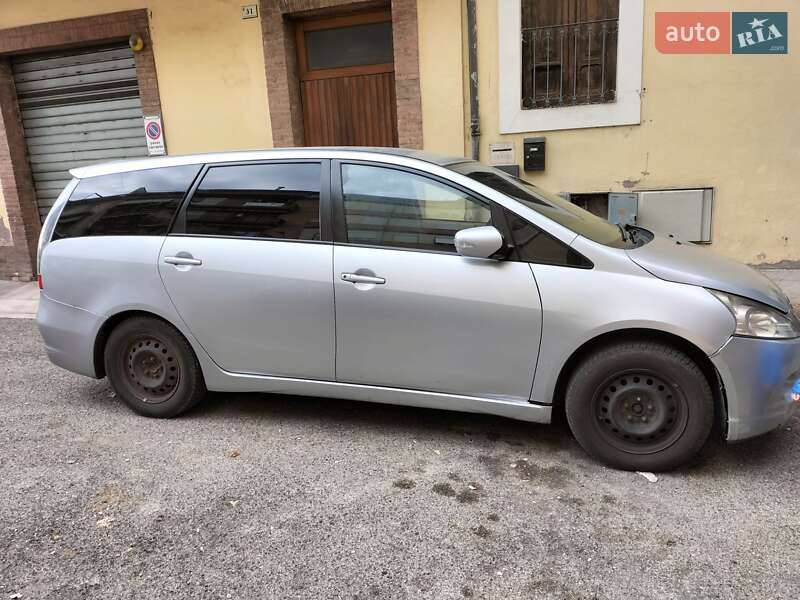 Минивэн Mitsubishi Grandis 2009 в Ирпене фото 3 Минивэн Mitsubishi Grandis 2009 в Ирпене