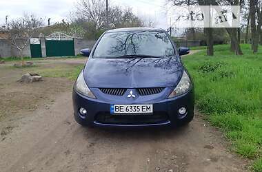 Минивэн Mitsubishi Grandis 2007 в 