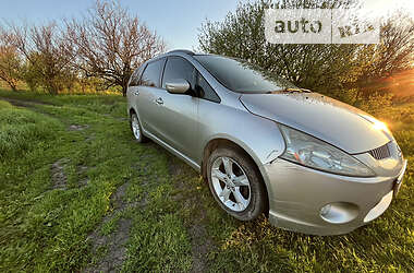 Минивэн Mitsubishi Grandis 2008 в 