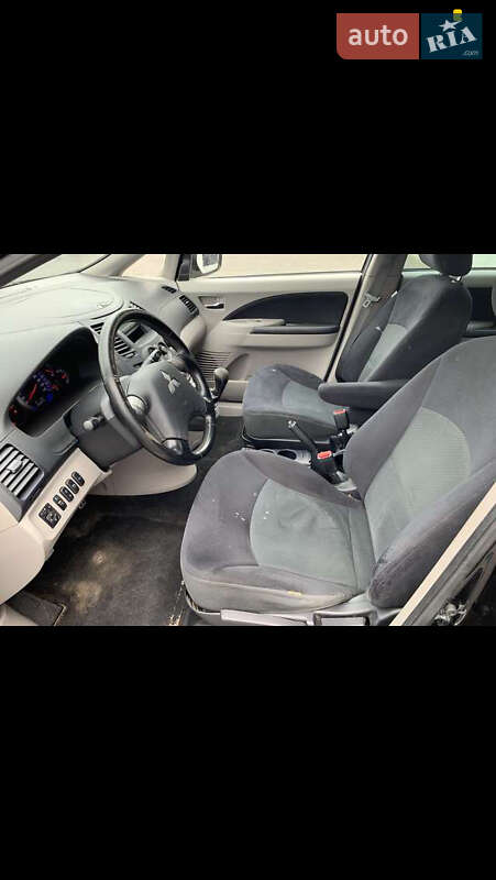 Минивэн Mitsubishi Grandis 2008 в Львове