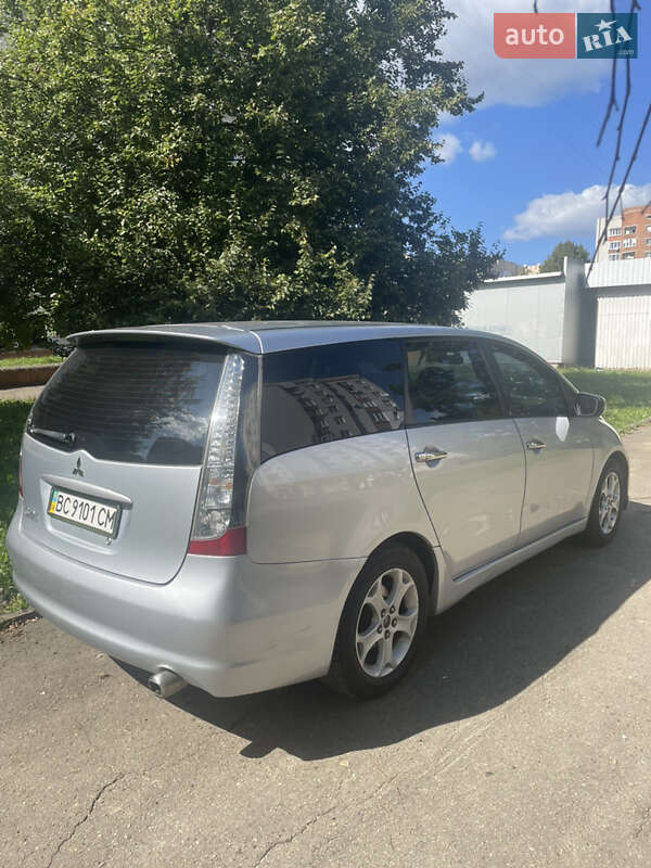 Минивэн Mitsubishi Grandis 2007 в Львове