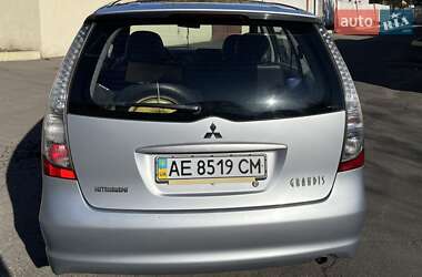 Минивэн Mitsubishi Grandis 2008 в 