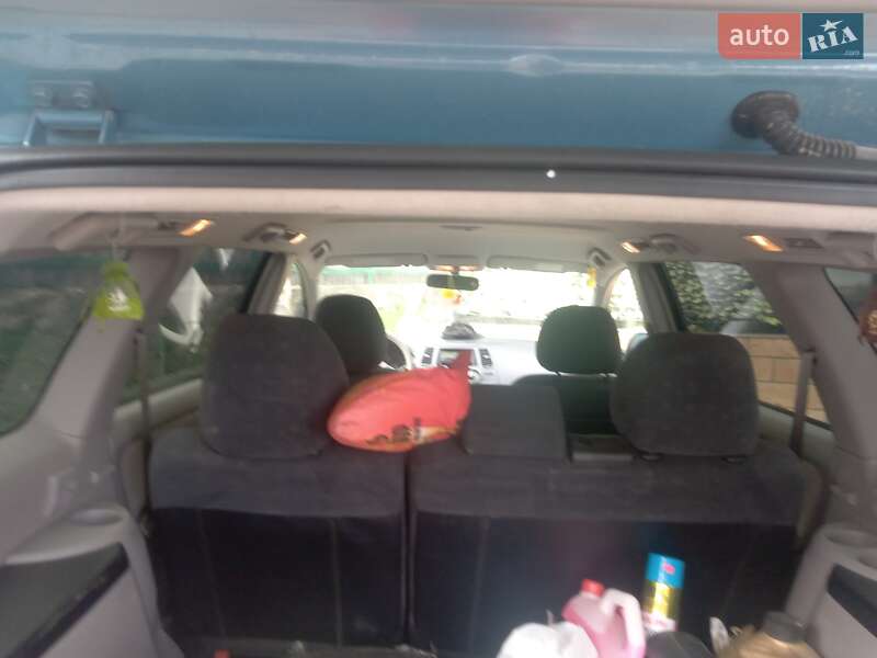 Минивэн Mitsubishi Grandis 2004 в Кременце