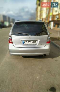 Минивэн Mitsubishi Grandis 2007 в Благовещенском