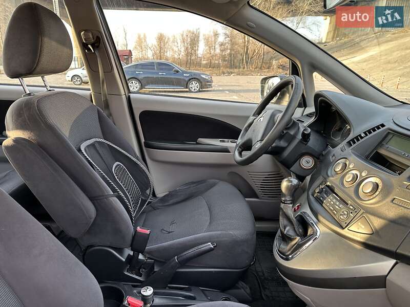Минивэн Mitsubishi Grandis 2007 в Киеве