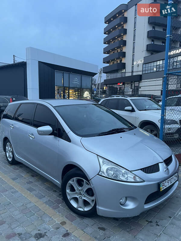 Минивэн Mitsubishi Grandis 2007 в Львове