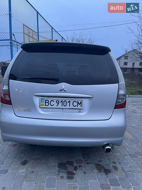 Минивэн Mitsubishi Grandis 2007 в Львове