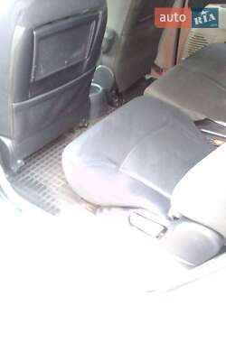 Минивэн Mitsubishi Grandis 2007 в 