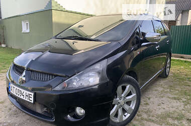 Минивэн Mitsubishi Grandis 2005 в Надворной