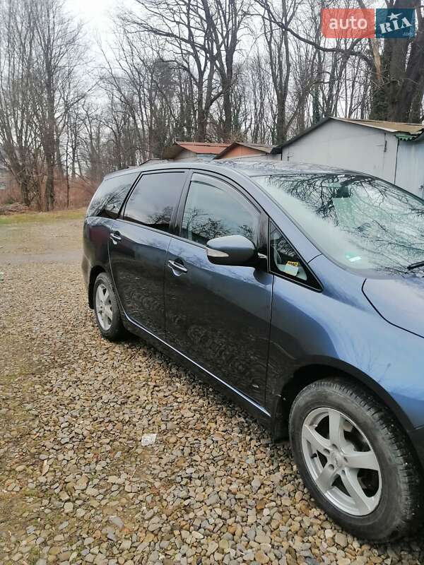 Минивэн Mitsubishi Grandis 2005 в Коломые