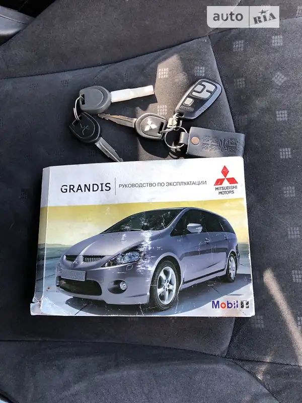 Минивэн Mitsubishi Grandis 2004 в Житомире документ