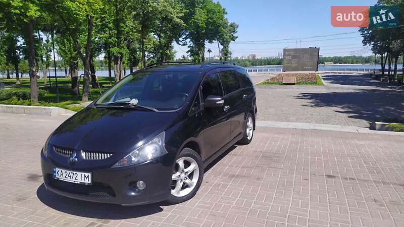 Mitsubishi Grandis 2007