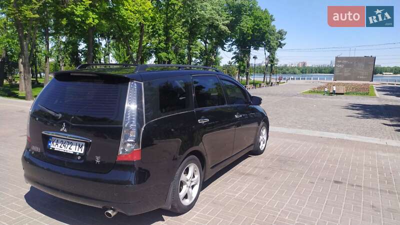 Мінівен Mitsubishi Grandis 2007 в Києві