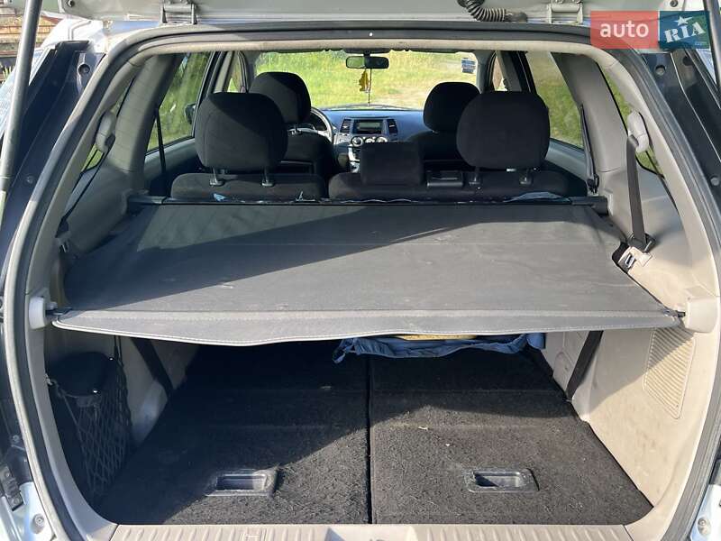 Минивэн Mitsubishi Grandis 2008 в Ужгороде