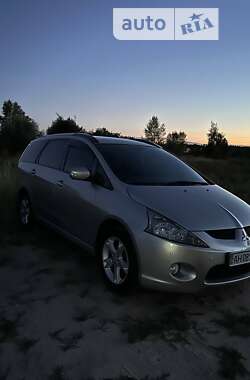 Минивэн Mitsubishi Grandis 2008 в Буче