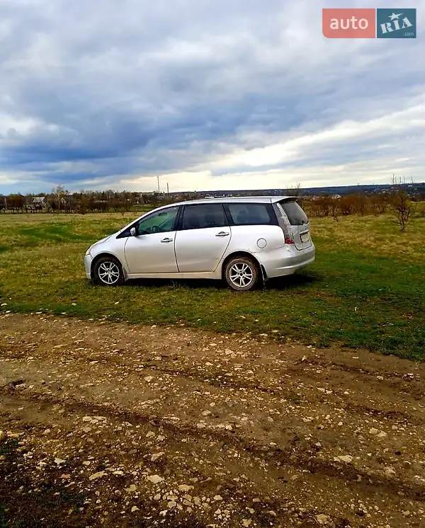 Mitsubishi Grandis