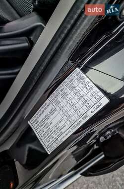 Минивэн Mitsubishi Grandis 2008 в 