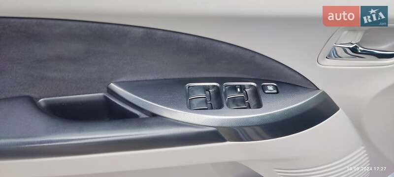 Минивэн Mitsubishi Grandis 2006 в Ивано-Франковске