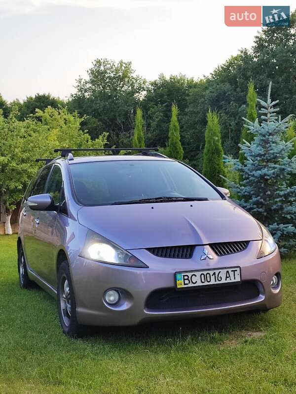 Мінівен Mitsubishi Grandis 2006 в Львові