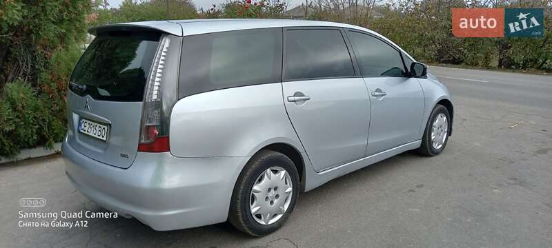 Мінівен Mitsubishi Grandis 2006 в Чернівцях