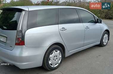 Минивэн Mitsubishi Grandis 2006 в 