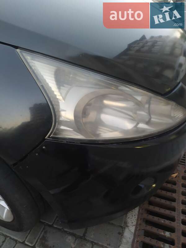Минивэн Mitsubishi Grandis 2008 в Киеве