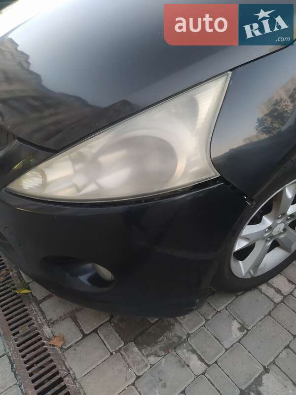 Минивэн Mitsubishi Grandis 2008 в Киеве
