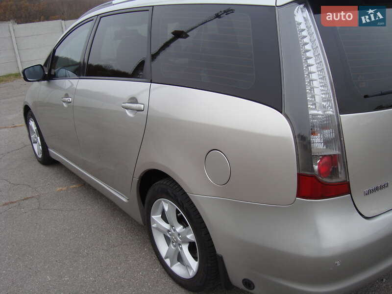 Минивэн Mitsubishi Grandis 2008 в Виннице