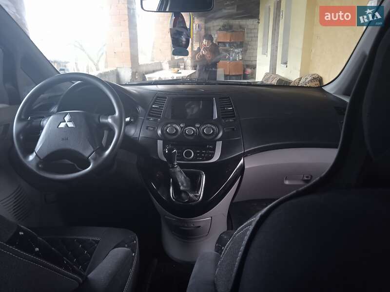 Мінівен Mitsubishi Grandis 2008 в Вінниці