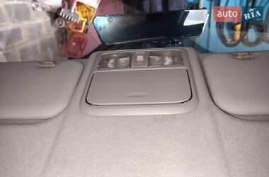Минивэн Mitsubishi Grandis 2008 в 
