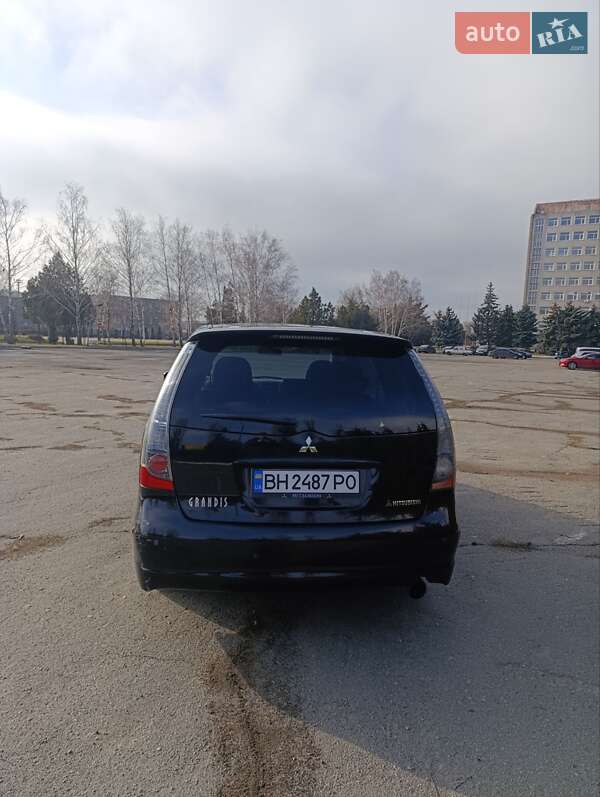Минивэн Mitsubishi Grandis 2005 в Черноморске фото 5 Минивэн Mitsubishi Grandis 2005 в Черноморске