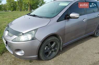 Минивэн Mitsubishi Grandis 2006 в Каменском