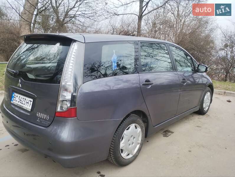 Мінівен Mitsubishi Grandis 2007 в Львові