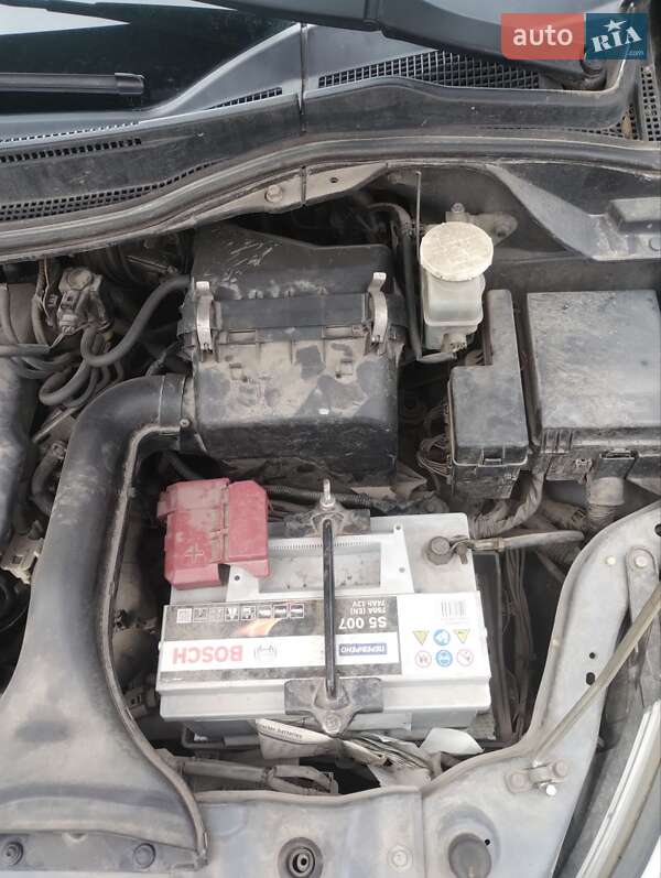 Мінівен Mitsubishi Grandis 2007 в Львові