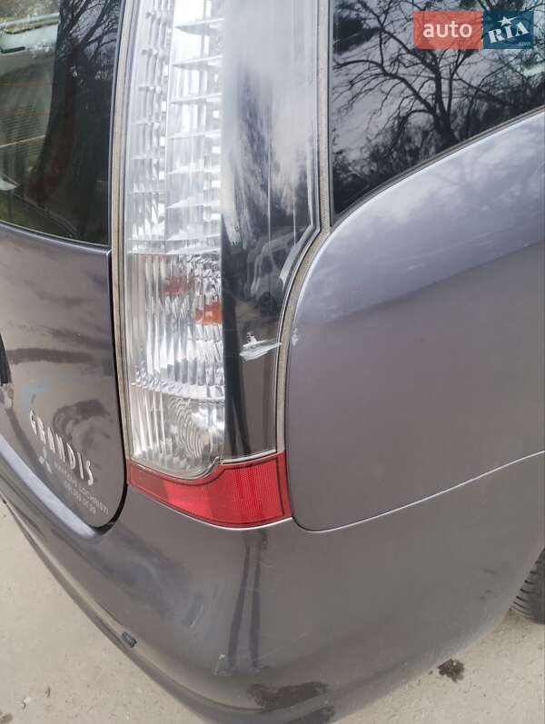 Мінівен Mitsubishi Grandis 2007 в Львові